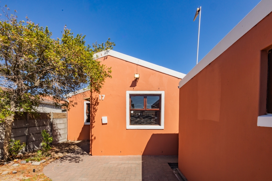 3 Bedroom Property for Sale in Phoenix Western Cape